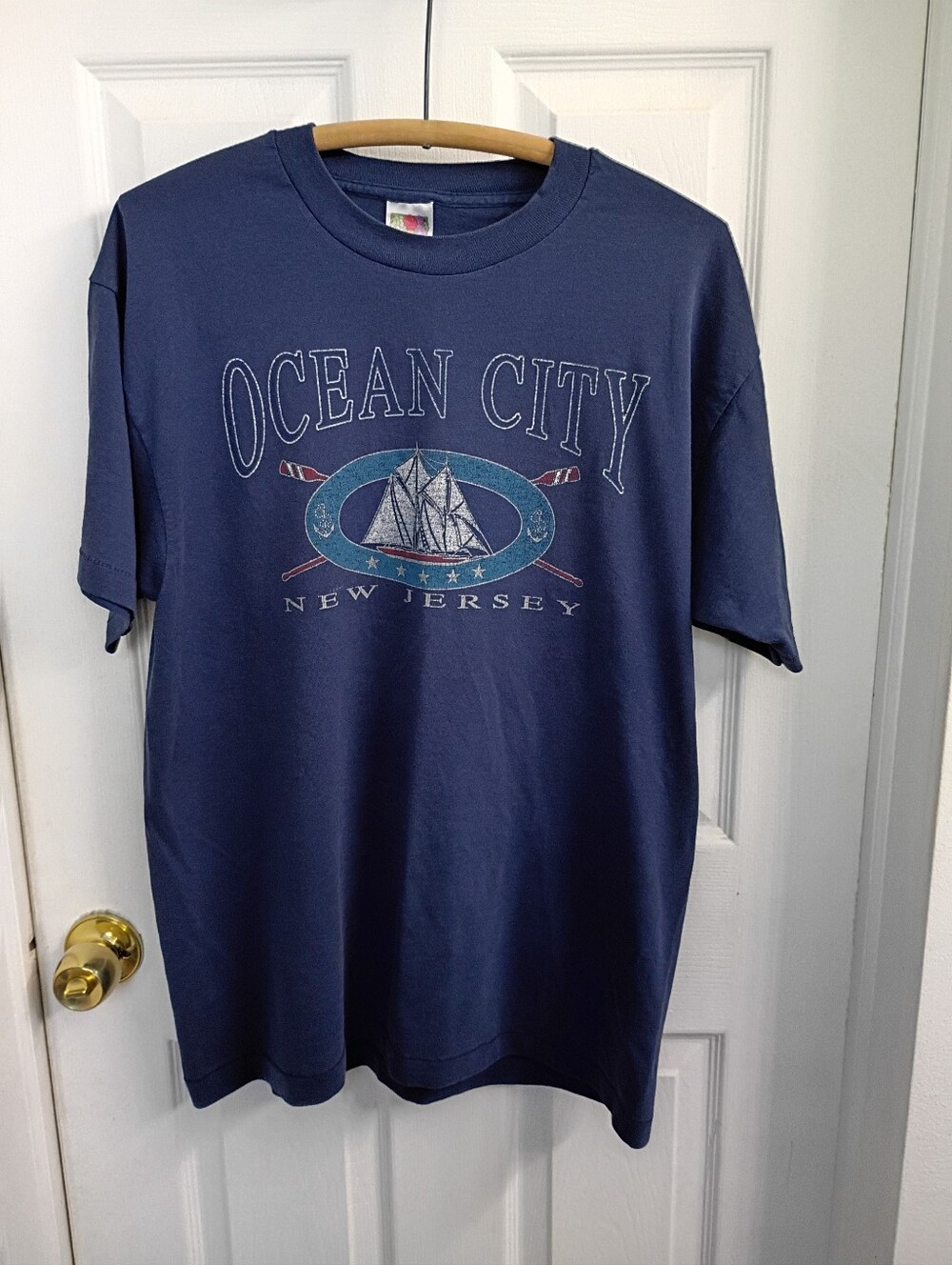 Vintage Fruit of the Loom Ocean City New Jersey Graphic Tee - Navy Blue